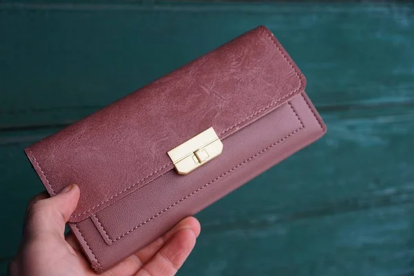 Brown Leather Wallet Hand Green Wall — Stock Photo, Image