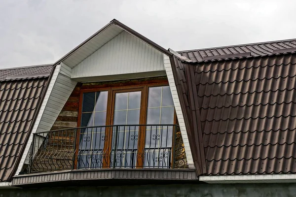 Facciata Edificio Privato Con Balcone — Foto Stock