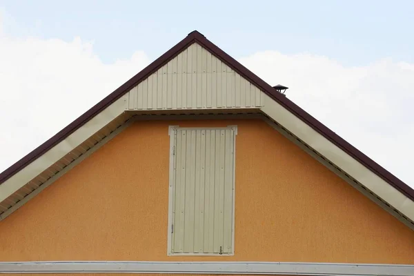 Brown Attic Door Sky — Stock Photo, Image