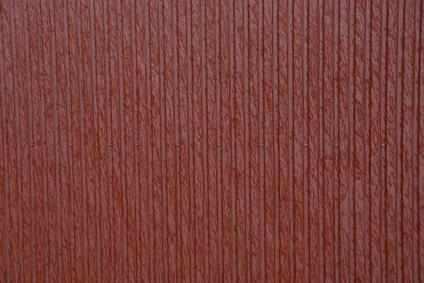 条纹湿墙的红色金属纹理 — 图库照片