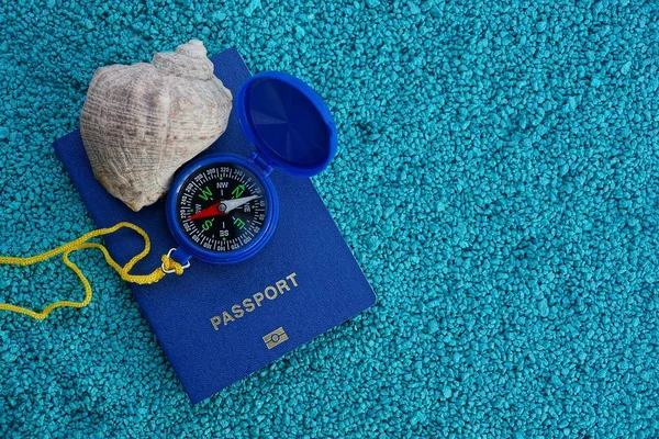 Passaporto Blu Con Bussola Conchiglia Pietre — Foto Stock