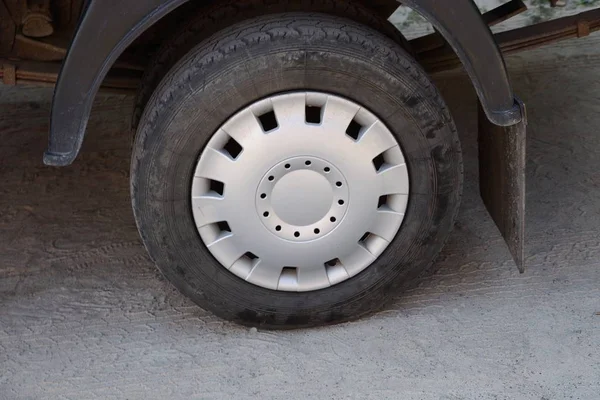 One Big Gray Black Wheel Car Asphalt Road — Stock Photo, Image