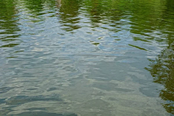 Textura Verde Cinza Água Ondas Lagoa — Fotografia de Stock