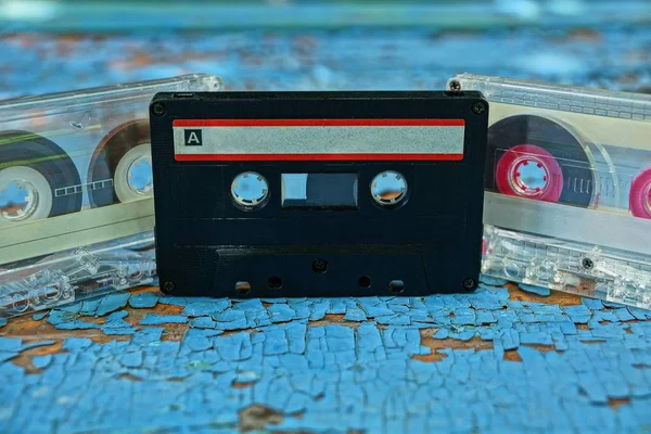 Zijn Drie Audio Tapes Het Blauwe Bord — Stockfoto
