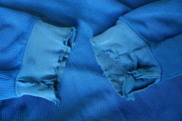 Partie Des Vieux Vêtements Bleus Aux Manches Déchirées — Photo