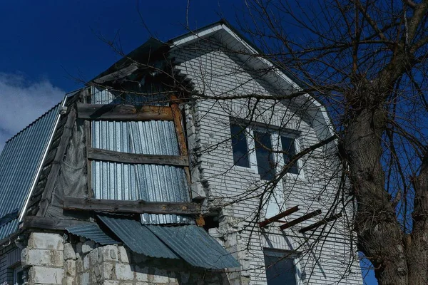 Parte Una Casa Inacabada Ladrillo Gris Con Una Ventana Contra — Foto de Stock