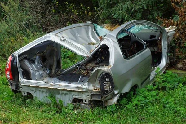 Rahmen Eines Grauen Zerlegten Autos — Stockfoto