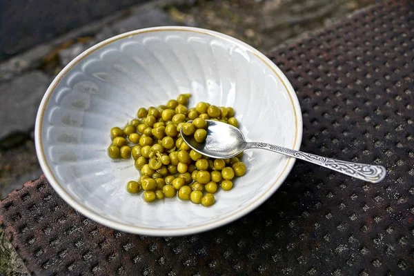Green Peas White Plate Spoon Table — Stock Photo, Image