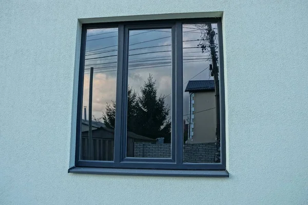 One Large Blue Window Gray Wall Building — Stock Photo, Image