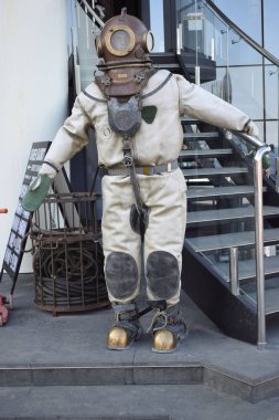 Dalış kıyafeti - özel ekipman, Rijit Dalış Kıyafeti