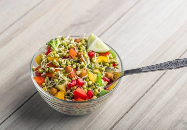 spyönlendirilmiş mercimek salatası