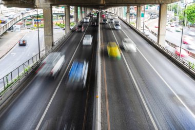 Hareket bulanıklığı araba şehir de yol