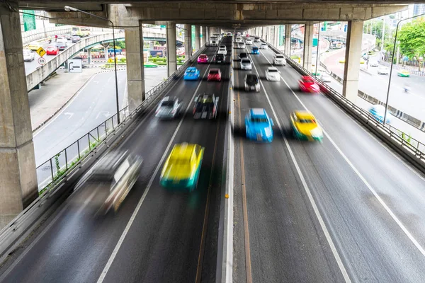 Rörelseoskärpa Bilen Vägen Staden — Stockfoto