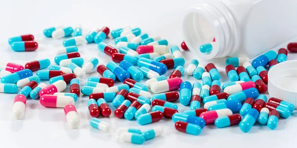 Many type of medical drugs pills capsules on white background — Stock Photo, Image