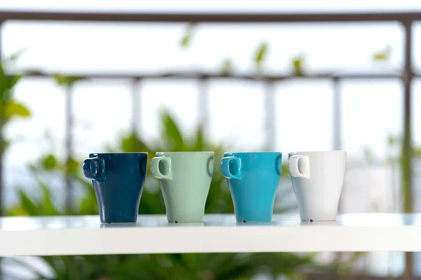 Cuatro Tazas Café Mesa Del Jardín — Foto de Stock