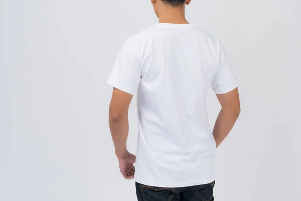 Tişört Tasarımı Beyaz Tişörtlü Genç Adam Beyaz Arka Planda Izole — Stok fotoğraf