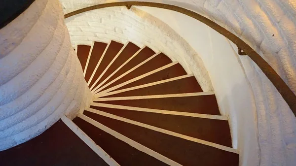 modern merdiven adımlardan gibi bir daire