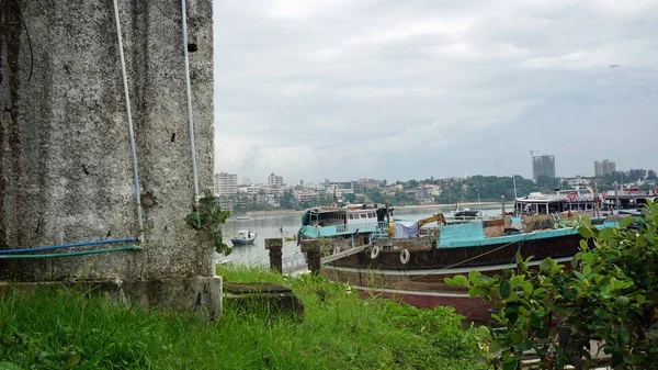 kenya Mombasa'da eski limanda