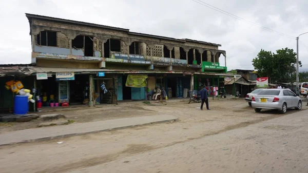 Mombasa, Kenya, Haziran 2018 - yaklaşık Kenya tipik streetlife
