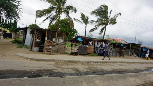 Mombasa, Kenya, Haziran 2018 - yaklaşık Kenya tipik streetlife