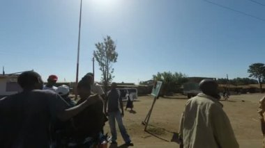 Voi, Kenya, Haziran 2018 - yaklaşık yol sahne--dan Kenya küçük bir köy