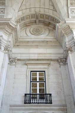 renkli ve görkemli Praça yapmak comercio Lizbon