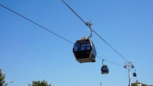 Moderní Lanovka Porto Řeka Douro — Stock fotografie