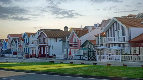 Kleine Traditionelle Und Farbenfrohe Häuser Der Costa Nova — Stockfoto