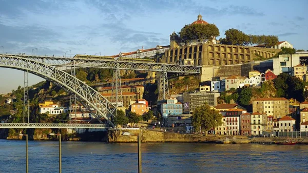 Nachmittag Porto Mit Mopnastry Und Douro Brücke — Stockfoto