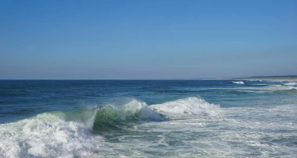 Тяжелые Волны Пляже Fouradouro Осенью — стоковое фото