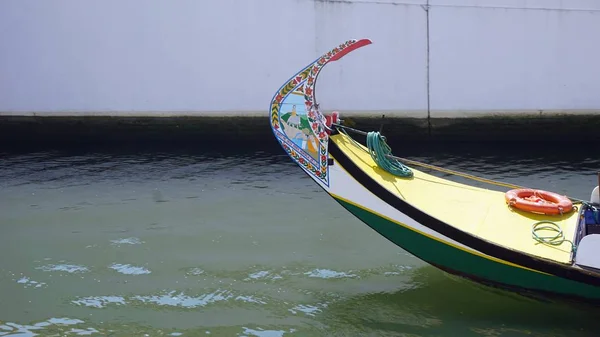 Традиционная Покрашенная Деревянная Молисиро Лодки Aveiro — стоковое фото