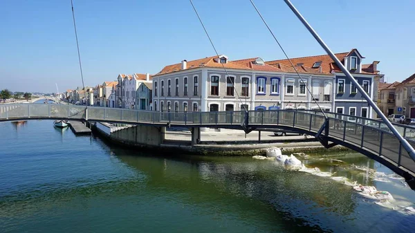 Viaje Barco Través Los Canales Del Barco Ciudad Aveiro Portugal —  Fotos de Stock