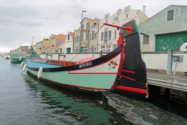 Geleneksel Boyalı Ahşap Moliceiro Tekneler Aveiro — Stok fotoğraf