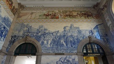 sao bento, renkli ceremics Tren İstasyonu Porto