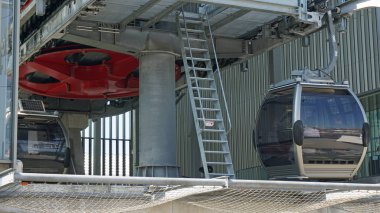 porto üzerinde modern teleferik douro Nehri