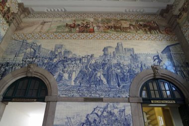 sao bento, renkli ceremics Tren İstasyonu Porto