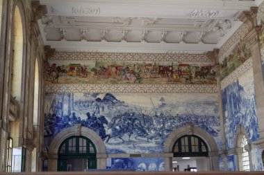 sao bento, renkli ceremics Tren İstasyonu Porto