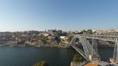 porto Douro nehirde güneşli bir günde