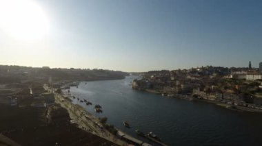 porto Douro nehirde güneşli bir günde