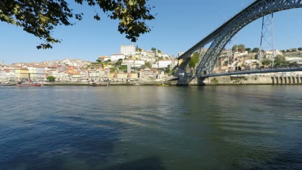 Porto Douro Nehirde Güneşli Bir Günde — Stok video