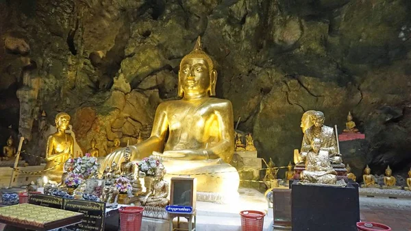 Khao luang cave i phetchaburi thailand — Stockfoto