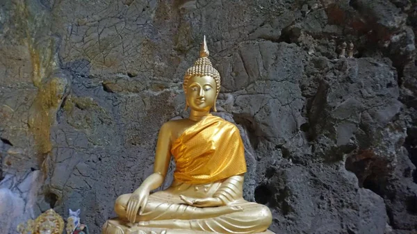 Grotte de khao luang en Thaïlande phetchaburi — Photo