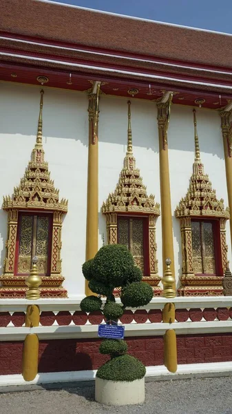 Complexo do templo de wat tongchai em phetchaburi — Fotografia de Stock