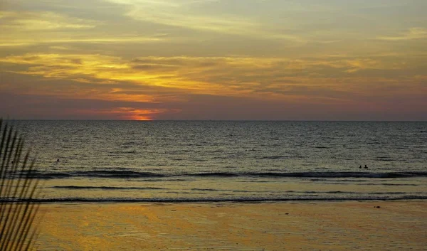 Romatic sunset in khao lak thailand — Φωτογραφία Αρχείου