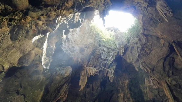 Khao luang jaskini w phetchaburi, Tajlandia — Zdjęcie stockowe