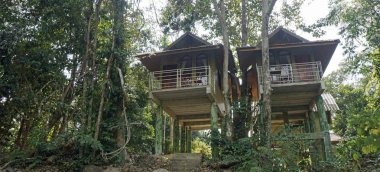 Tayland sok Nehri'nde rafting turu