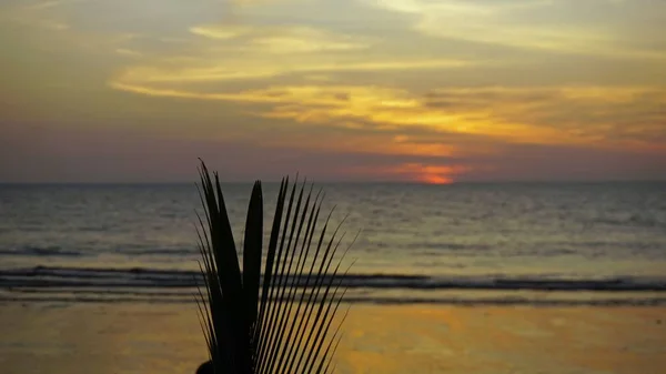 Romatic sunset in khao lak thailand — Zdjęcie stockowe