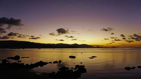 Romantischer Sonnenuntergang auf koh samui — Stockfoto