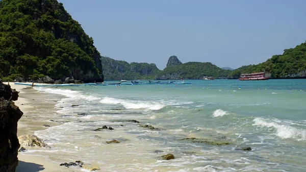 Tropikalne wua ta okrążenia wyspy w Tajlandii — Zdjęcie stockowe