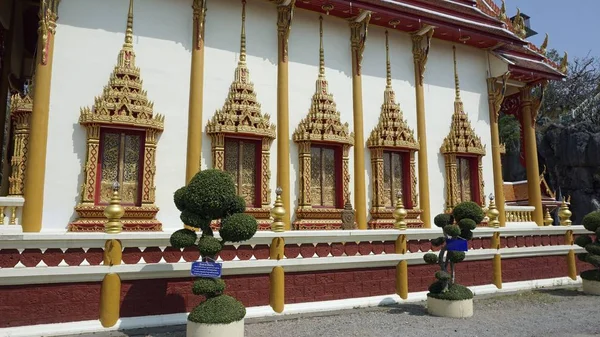 Wat tongchai complejo del templo en phetchaburi — Foto de Stock